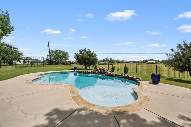 3 Crestview Circle, Rockwall, TX 75087