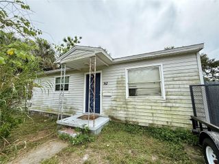 762 60TH AVENUE NE, St Petersburg, FL 33703