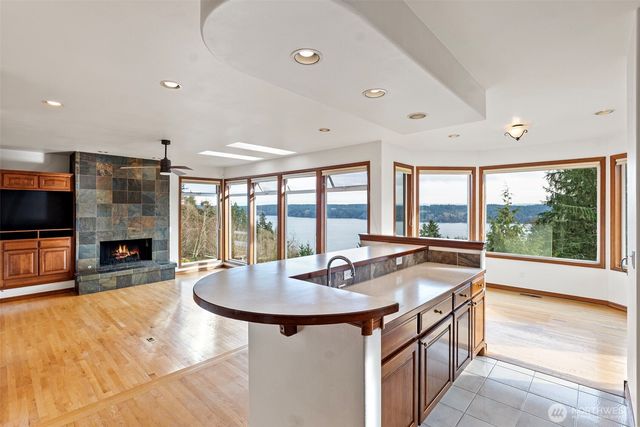 14815 14th Avenue NW, Gig Harbor, WA 98332