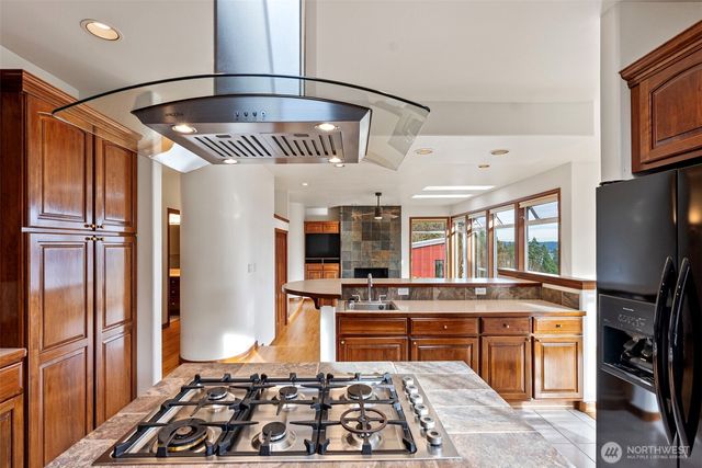14815 14th Avenue NW, Gig Harbor, WA 98332