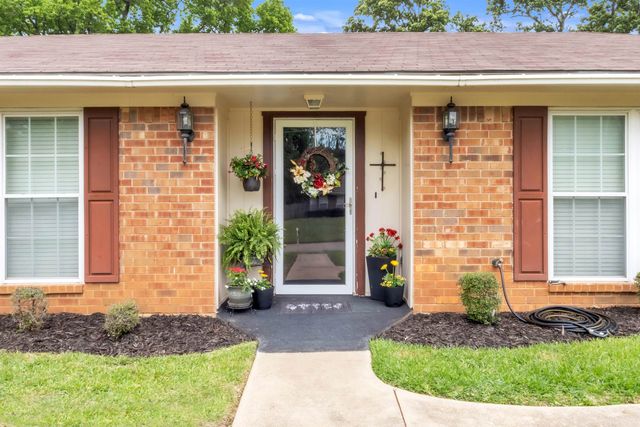 209 Cheryl St, Longview, TX 75604