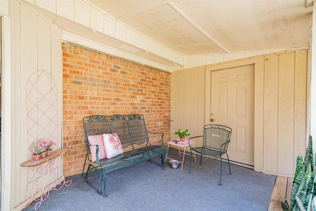 209 Cheryl St, Longview, TX 75604