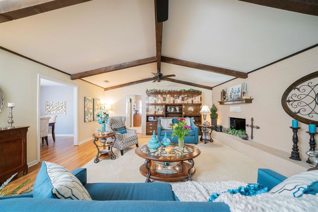 209 Cheryl St, Longview, TX 75604