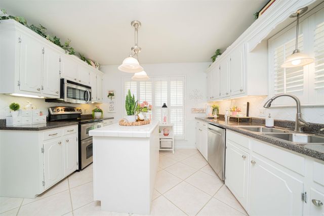 209 Cheryl St, Longview, TX 75604
