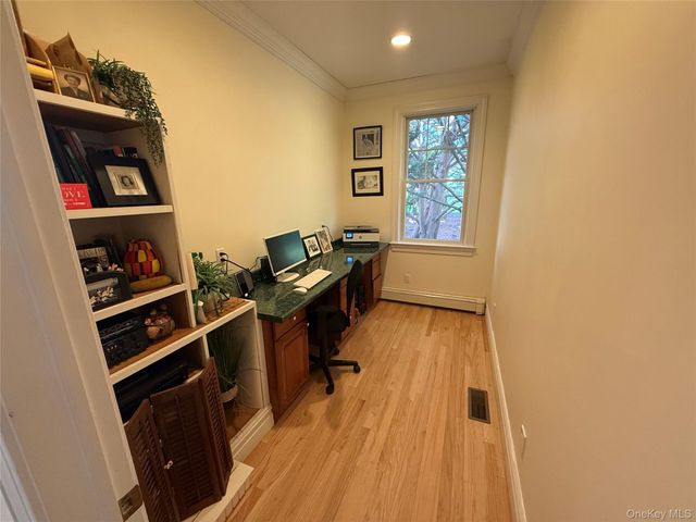 2465 Fairway Drive, Cutchogue, NY 11935