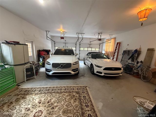 2465 Fairway Drive, Cutchogue, NY 11935