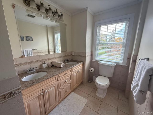 2465 Fairway Drive, Cutchogue, NY 11935