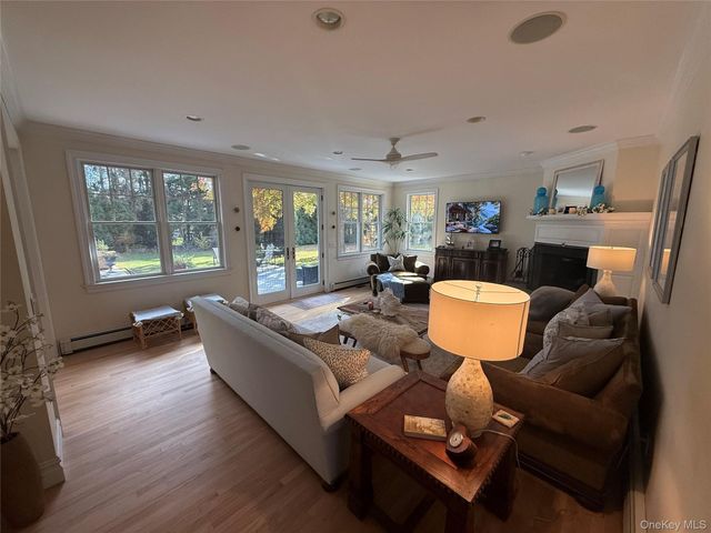 2465 Fairway Drive, Cutchogue, NY 11935