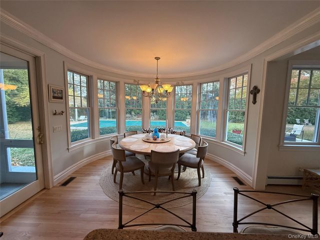 2465 Fairway Drive, Cutchogue, NY 11935