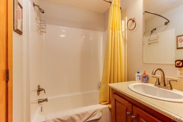 33186 Little Bear Dr, Trinidad, CO 81082