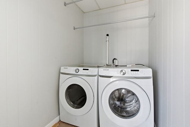 79 Warwick St, Lowell, MA 01851