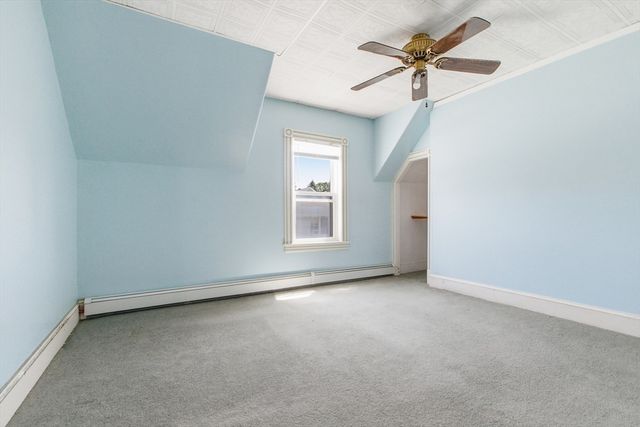 79 Warwick St, Lowell, MA 01851