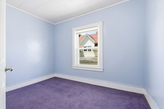 79 Warwick St, Lowell, MA 01851