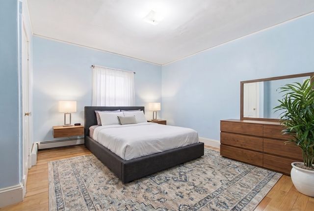 79 Warwick St, Lowell, MA 01851