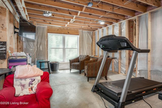 3014 Heather Green Blvd, La Grange, KY 40031