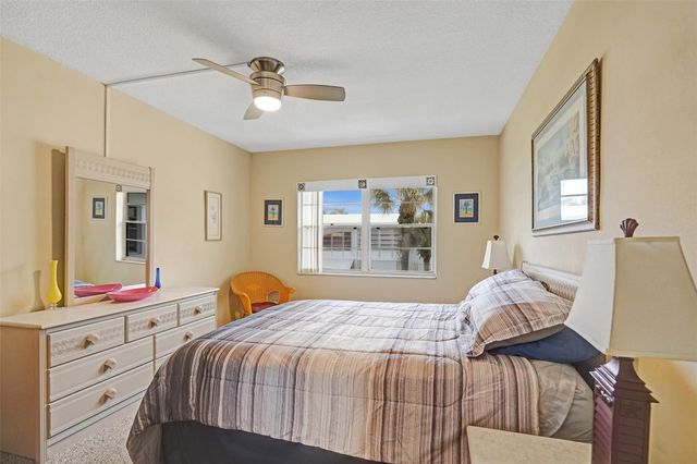 2475 W Golf Boulevard 244, Pompano Beach, FL 33064