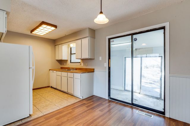 1754 S Edwards Ave, Wichita, KS 67213