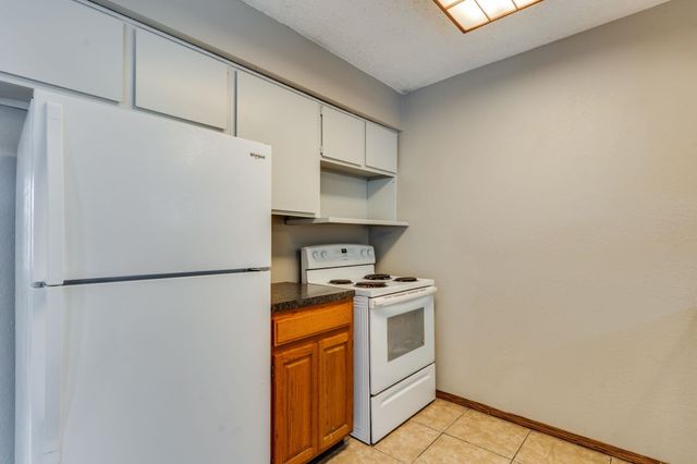 1754 S Edwards Ave, Wichita, KS 67213