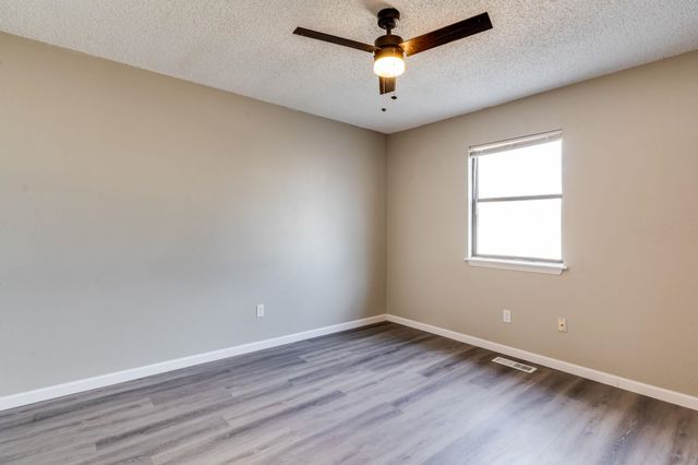 1754 S Edwards Ave, Wichita, KS 67213