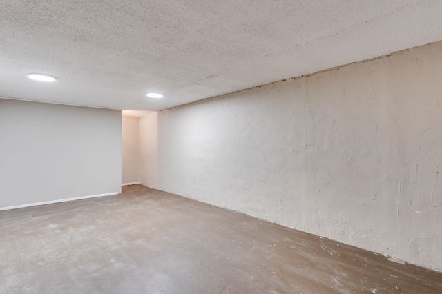 1754 S Edwards Ave, Wichita, KS 67213