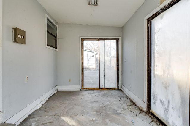 1754 S Edwards Ave, Wichita, KS 67213