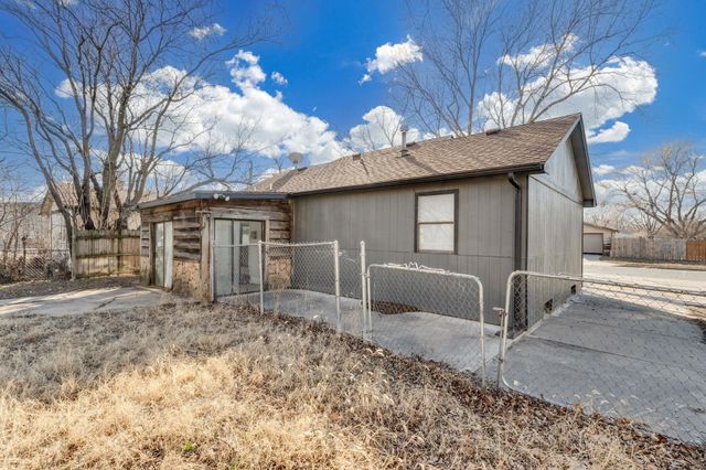 1754 S Edwards Ave, Wichita, KS 67213