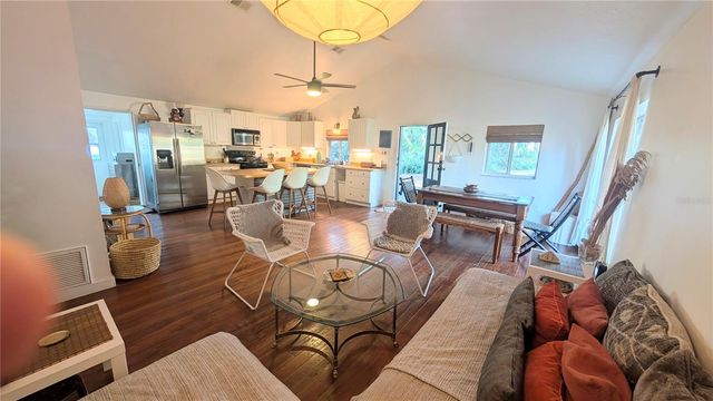 9350 SE 170TH AVENUE ROAD, Ocklawaha, FL 32179