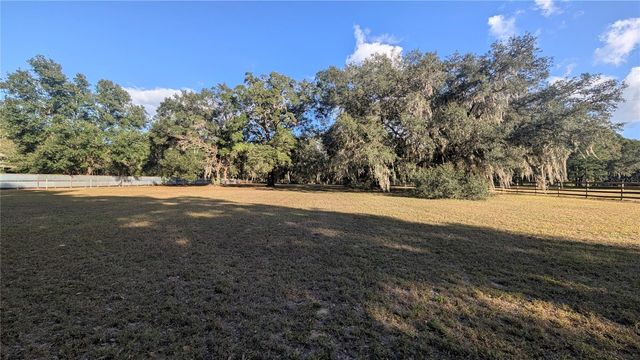 9350 SE 170TH AVENUE ROAD, Ocklawaha, FL 32179
