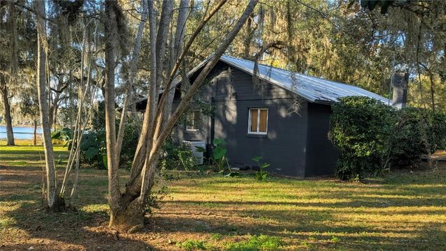 9350 SE 170TH AVENUE ROAD, Ocklawaha, FL 32179