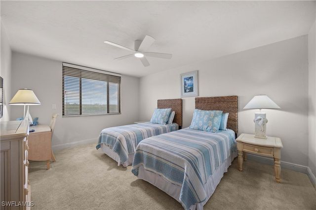 15 Bluebill AVE 103AA, Naples, FL 34108