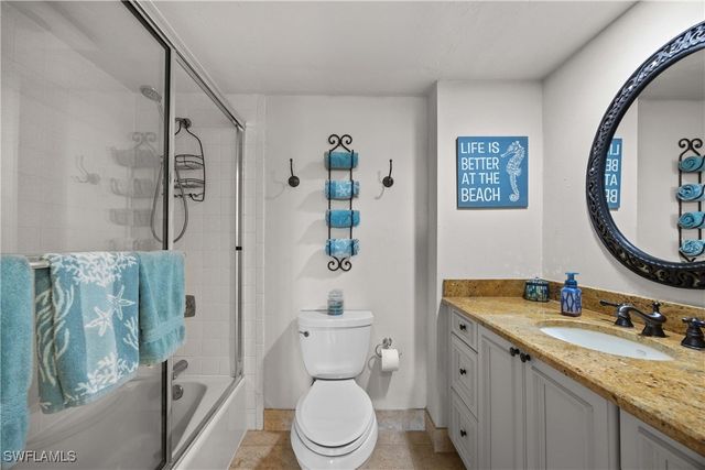 15 Bluebill AVE 103AA, Naples, FL 34108