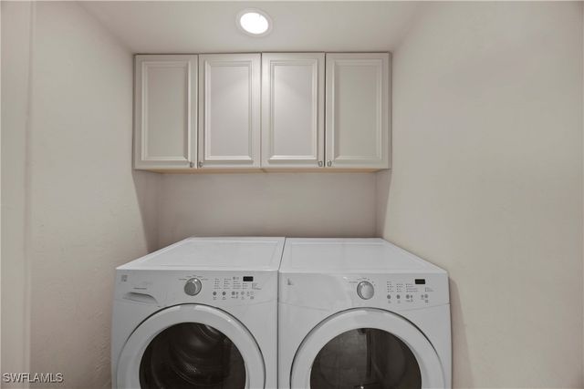 15 Bluebill AVE 103AA, Naples, FL 34108