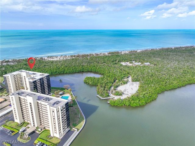 15 Bluebill AVE 103AA, Naples, FL 34108