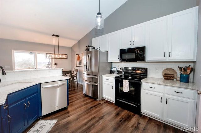 8018 Fox Hollow, Barnhart, MO 63012