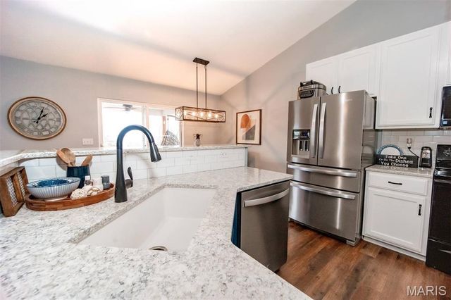 8018 Fox Hollow, Barnhart, MO 63012