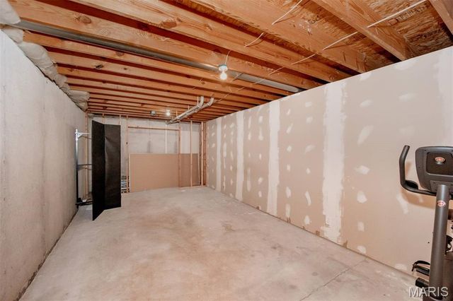 8018 Fox Hollow, Barnhart, MO 63012