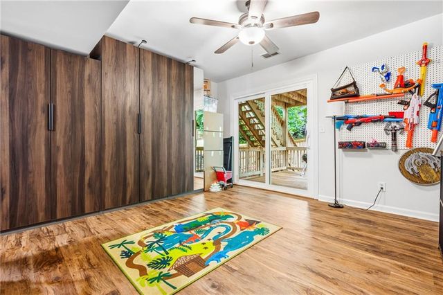 1172 Ridgeside Drive NW, Acworth, GA 30102