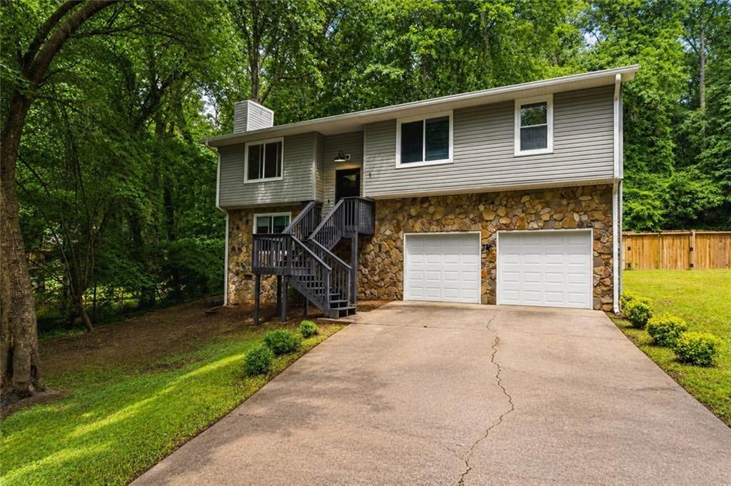 1172 Ridgeside Drive NW, Acworth, GA 30102