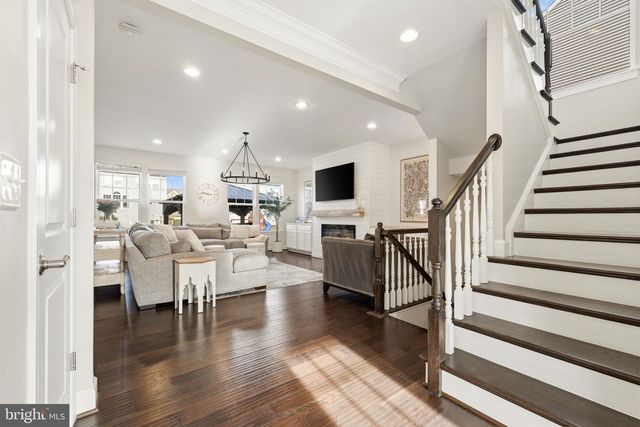 6671 MUIR DR, Haymarket, VA 20169