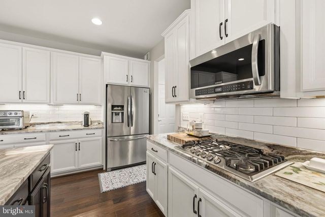 6671 MUIR DR, Haymarket, VA 20169