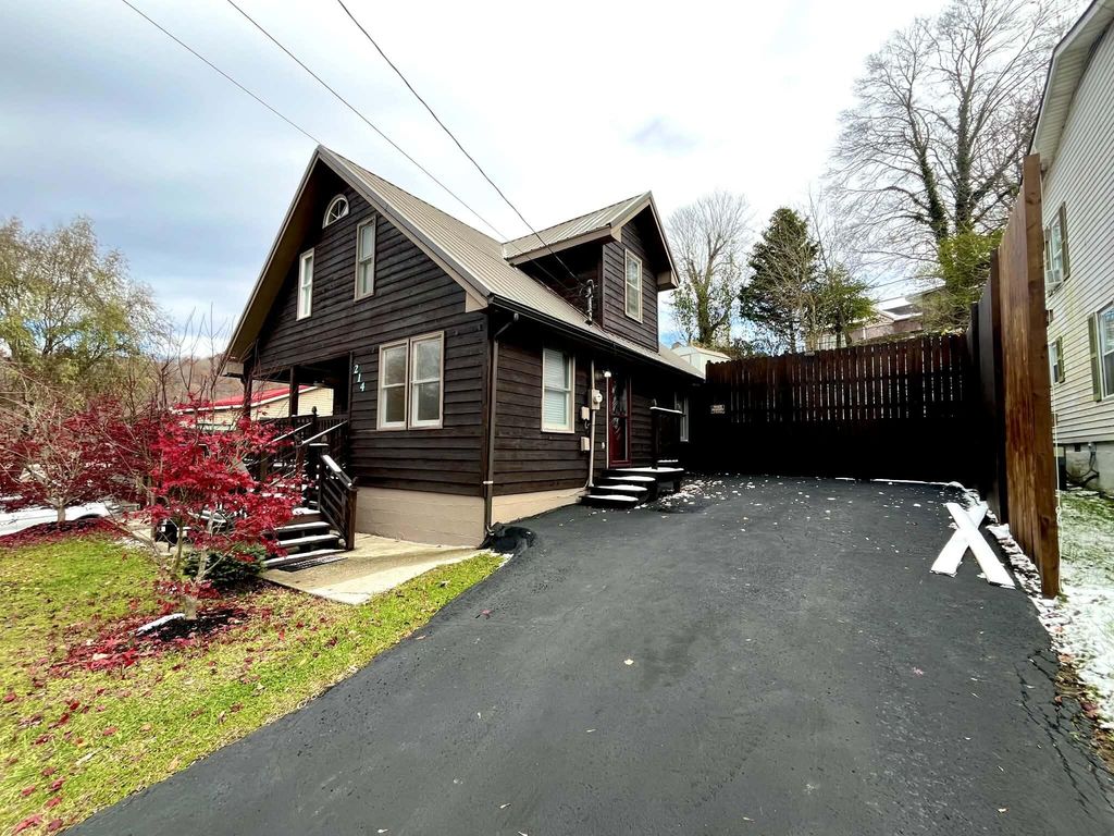 214 Spruce Street, Pineville, KY 40977