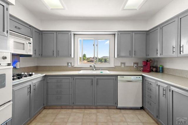 1867 W Costilla Plaza, Pueblo West, CO 81007
