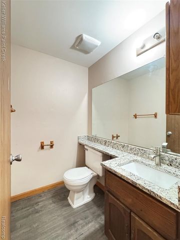 2036 Roman Court, Warren, MI 48092