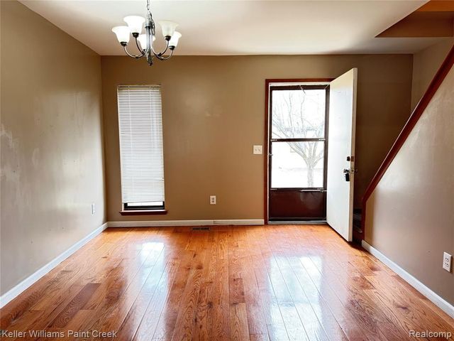 2036 Roman Court, Warren, MI 48092