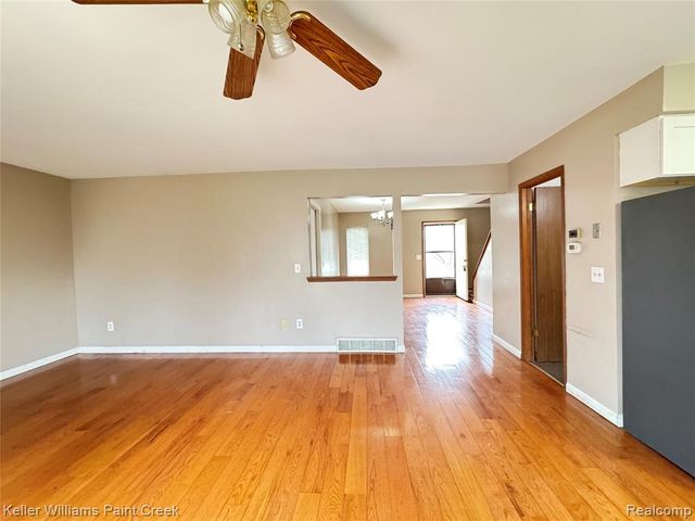 2036 Roman Court, Warren, MI 48092