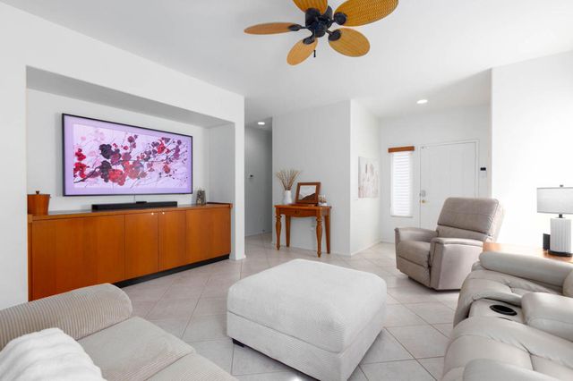 78443 Glastonbury Way, Palm Desert, CA 92211