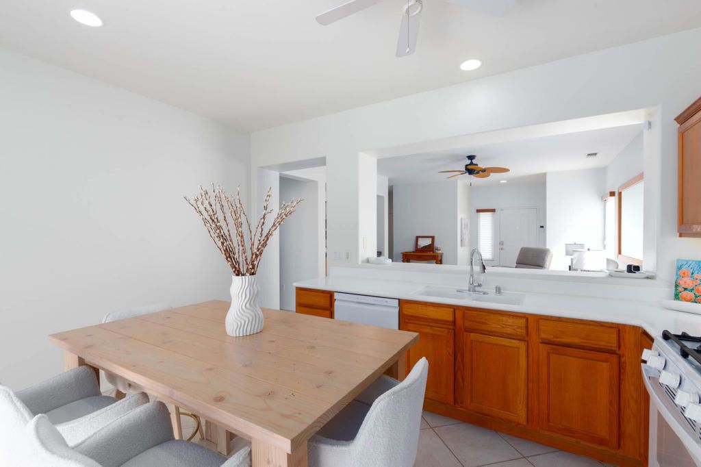 Image 15 of property listing at 78443 Glastonbury Way, Palm Desert, CA 92211