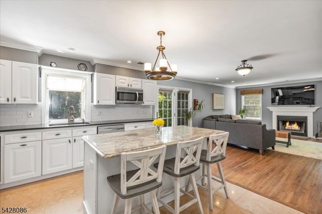 23 Saint Johns Pl, Fanwood Boro, NJ 07023