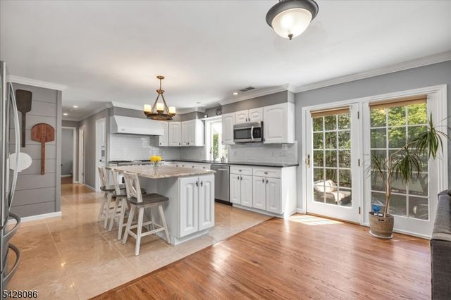 23 Saint Johns Pl, Fanwood Boro, NJ 07023