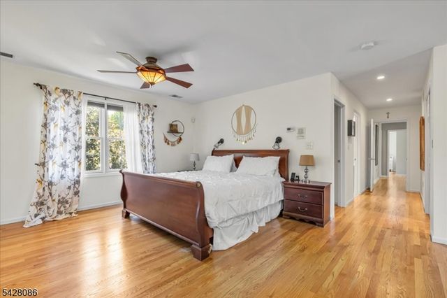 23 Saint Johns Pl, Fanwood Boro, NJ 07023
